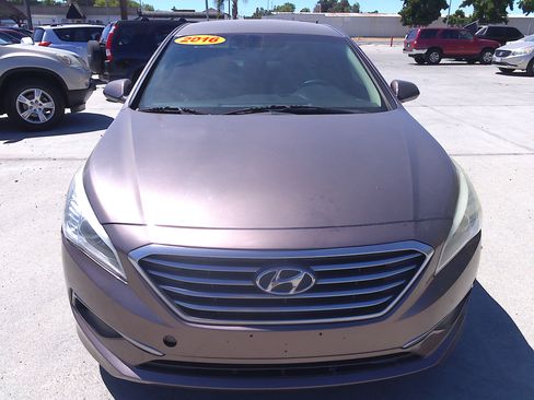 Used 2016 Hyundai Sonata SE image 5