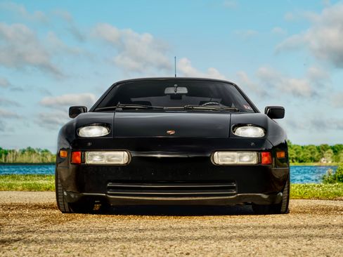 Used 1991 Porsche 928 GT image 10