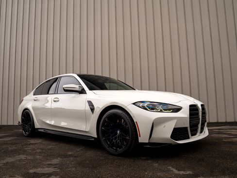 Used 2021 BMW M3 Base image 2