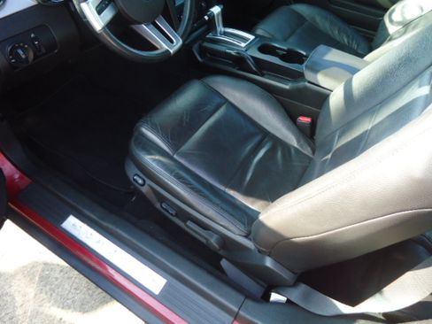 Used 2008 Ford Mustang image 10