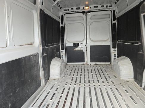 Used 2019 RAM ProMaster 2500 image 7