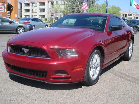 Used 2014 Ford Mustang image 13
