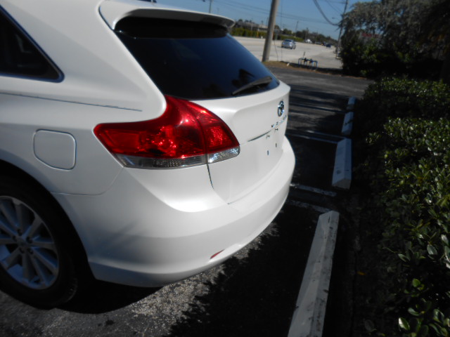 Used 2009 Toyota Venza LE FWD image 4