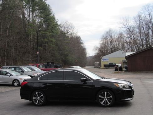 Used 2015 Subaru Legacy 2.5i Limited image 10