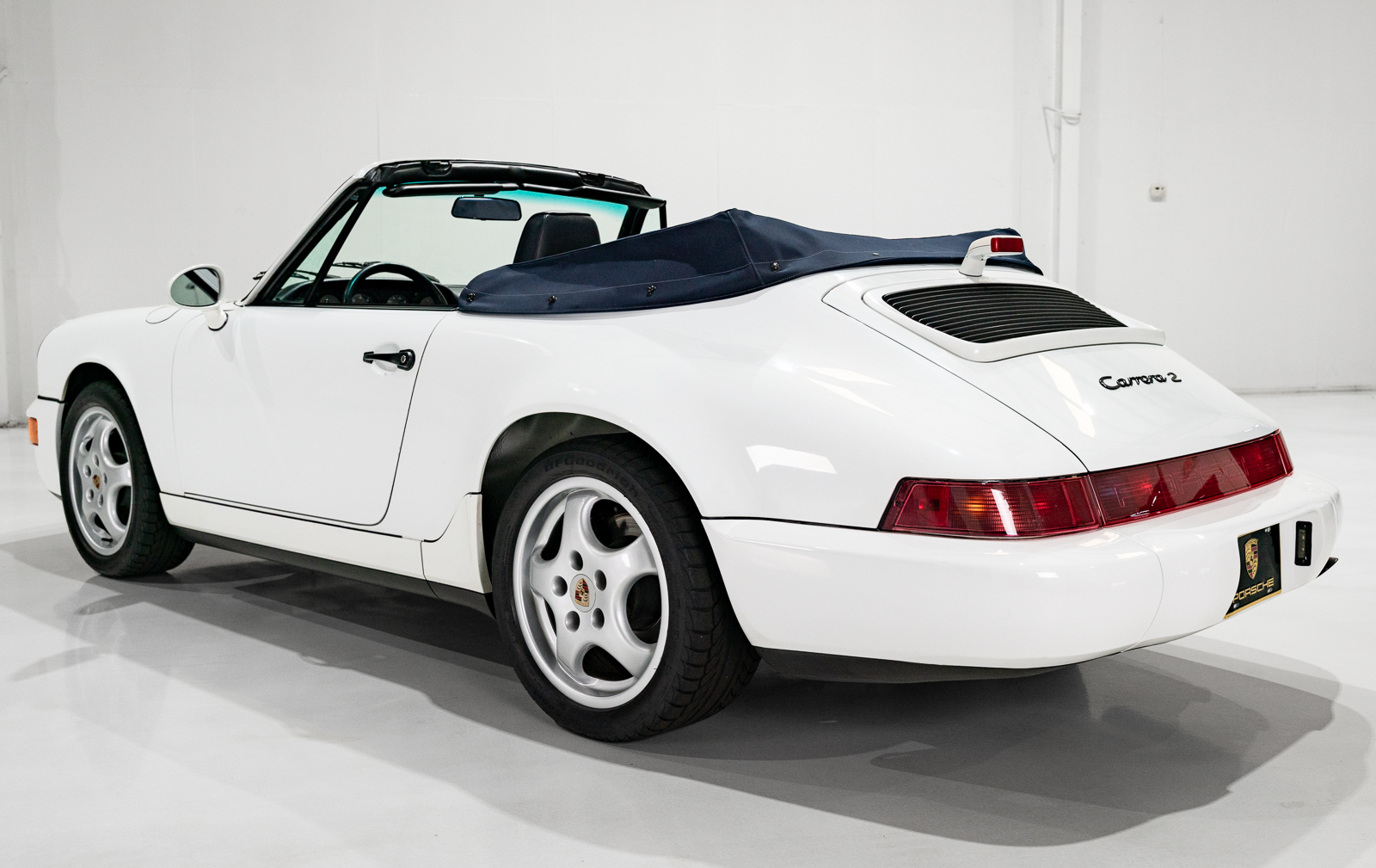 Used 1993 Porsche 911 Carrera Cabriolet RWD image 10