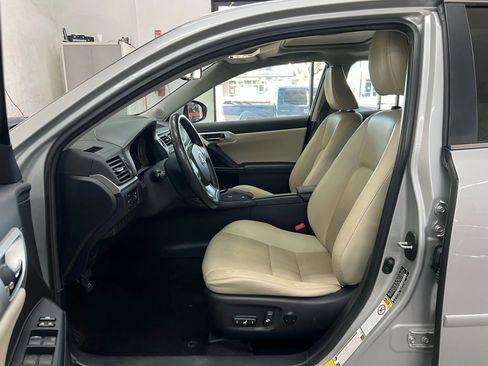 Used 2012 Lexus CT 200h image 13