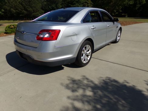 Used 2011 Ford Taurus SEL FWD image 5
