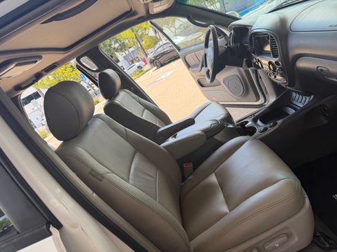 Used 2006 Toyota Sequoia 4WD Limited image 32