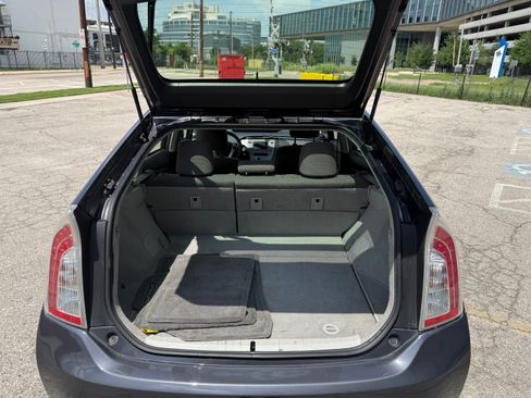 Used 2015 Toyota Prius Two FWD image 10