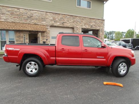 Used 2015 Toyota Tacoma 4x4 Double Cab w/ TRD Package image 4