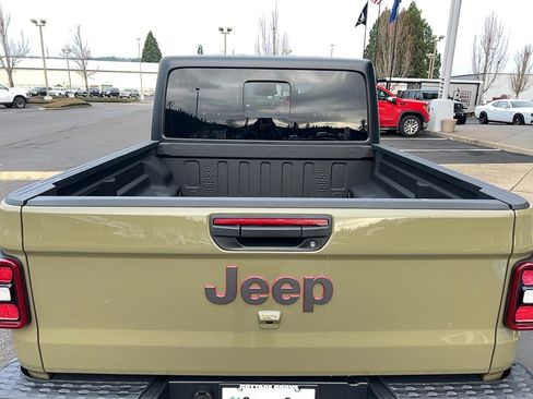 New 2026 Jeep Gladiator Rubicon w/ Safety Group image 23