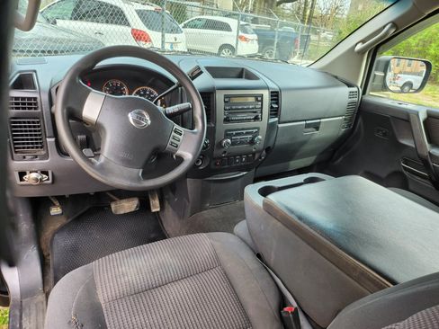 Used 2012 Nissan Titan SV image 9