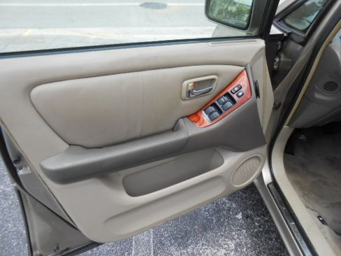 Used 2002 Lexus RX 300 4WD image 11