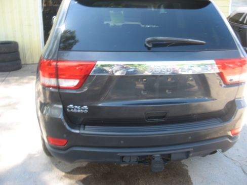 Used 2011 Jeep Grand Cherokee Laredo image 5