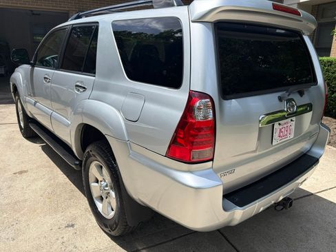 Used 2007 Toyota 4Runner 4WD SR5 image 6