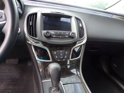Used 2014 Buick LaCrosse Leather FWD image 11