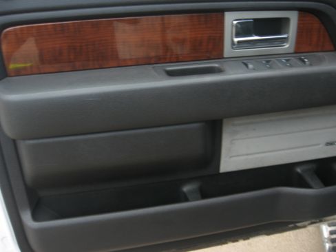 Used 2010 Ford F150 4x4 SuperCrew image 8