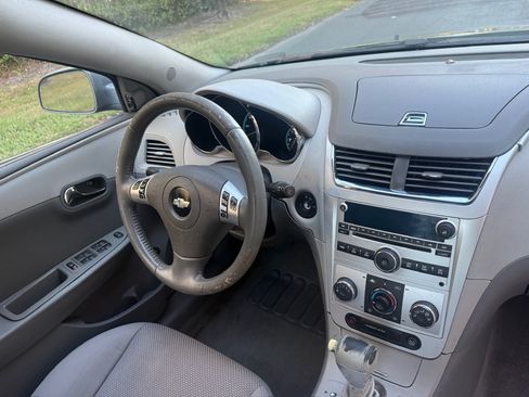 Used 2008 Chevrolet Malibu LT image 11