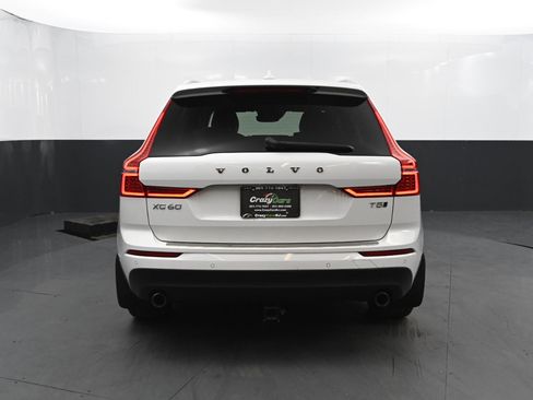 Used 2019 Volvo XC60 T5 Momentum w/ Multimedia Package image 4
