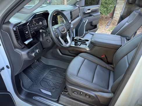 Used 2025 GMC Sierra 1500 SLT image 22