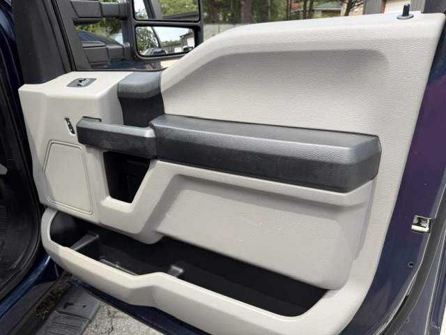 Used 2018 Ford F250 4x4 Crew Cab Super Duty image 32