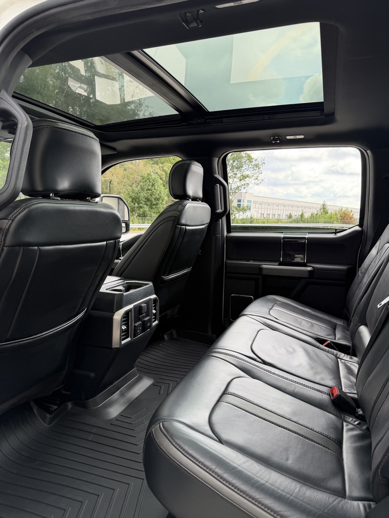 Used 2022 Ford F250 4x4 Crew Cab Platinum image 10