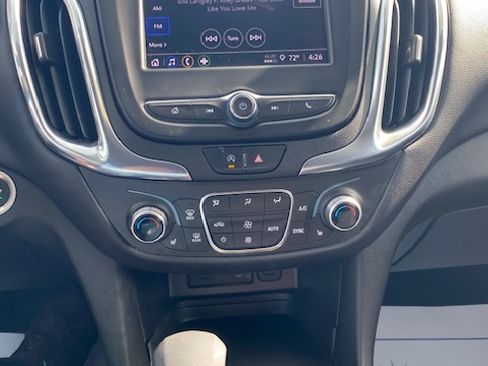 Used 2023 Chevrolet Equinox LT image 8