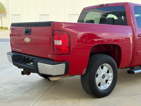 Used 2007 Chevrolet Silverado 1500 LTZ image 38