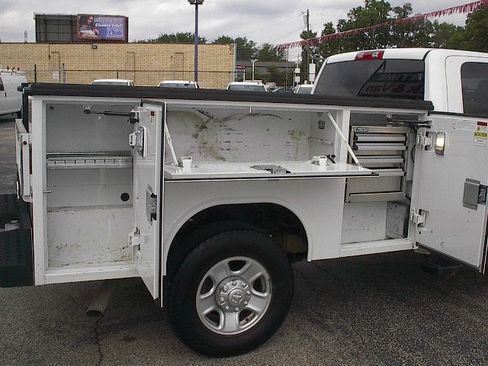 Used 2022 RAM 3500 Tradesman AWD/4WD image 5
