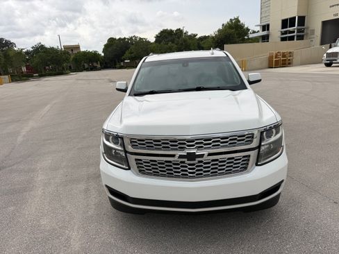 Used 2015 Chevrolet Suburban LS RWD image 43