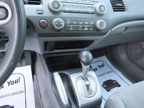 Used 2009 Honda Civic LX Sedan image 13
