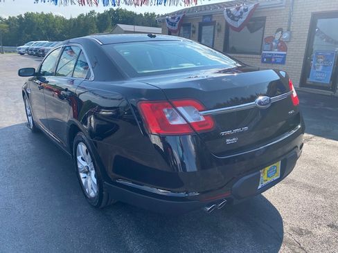 Used 2012 Ford Taurus SEL FWD image 8