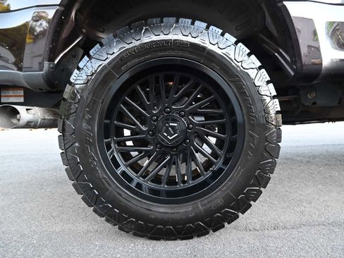 Used 2018 Ford F350 Lariat image 21