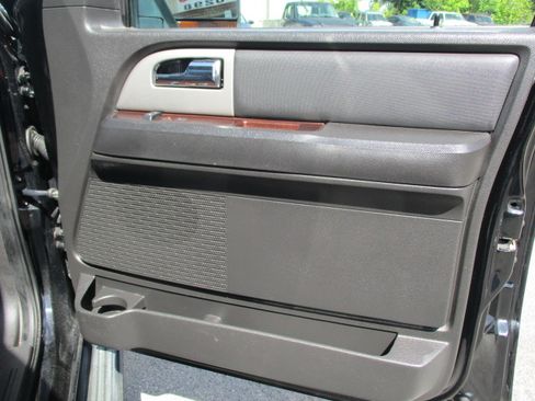 Used 2007 Ford Expedition 2WD Limited image 30