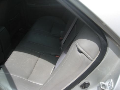 Used 2004 Toyota Camry UNAVAIL FWD image 7