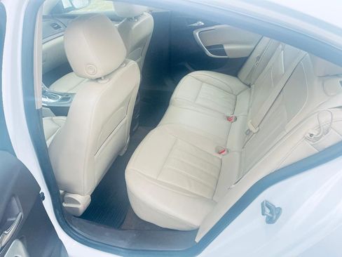 Used 2016 Buick Regal Custom image 6