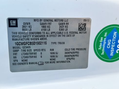 Used 2013 Chevrolet Express 2500 image 27