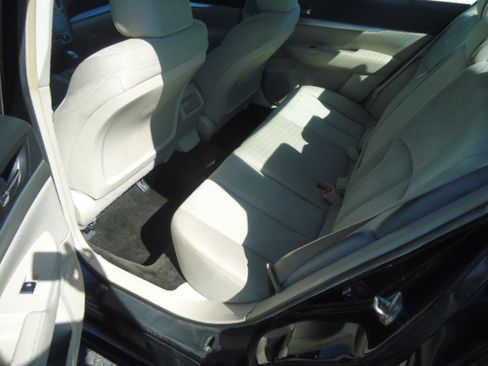Used 2014 Subaru Legacy 2.5i Premium image 8