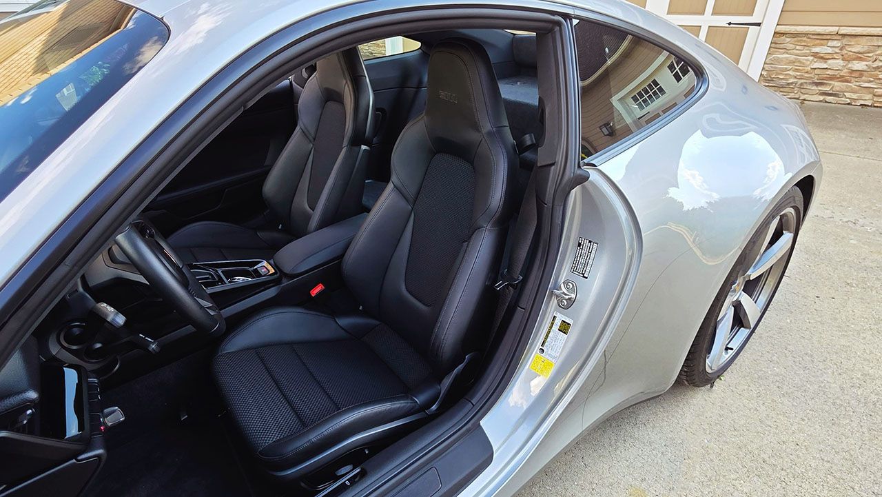 Used 2023 Porsche 911 Carrera T Coupe 2D RWD image 25