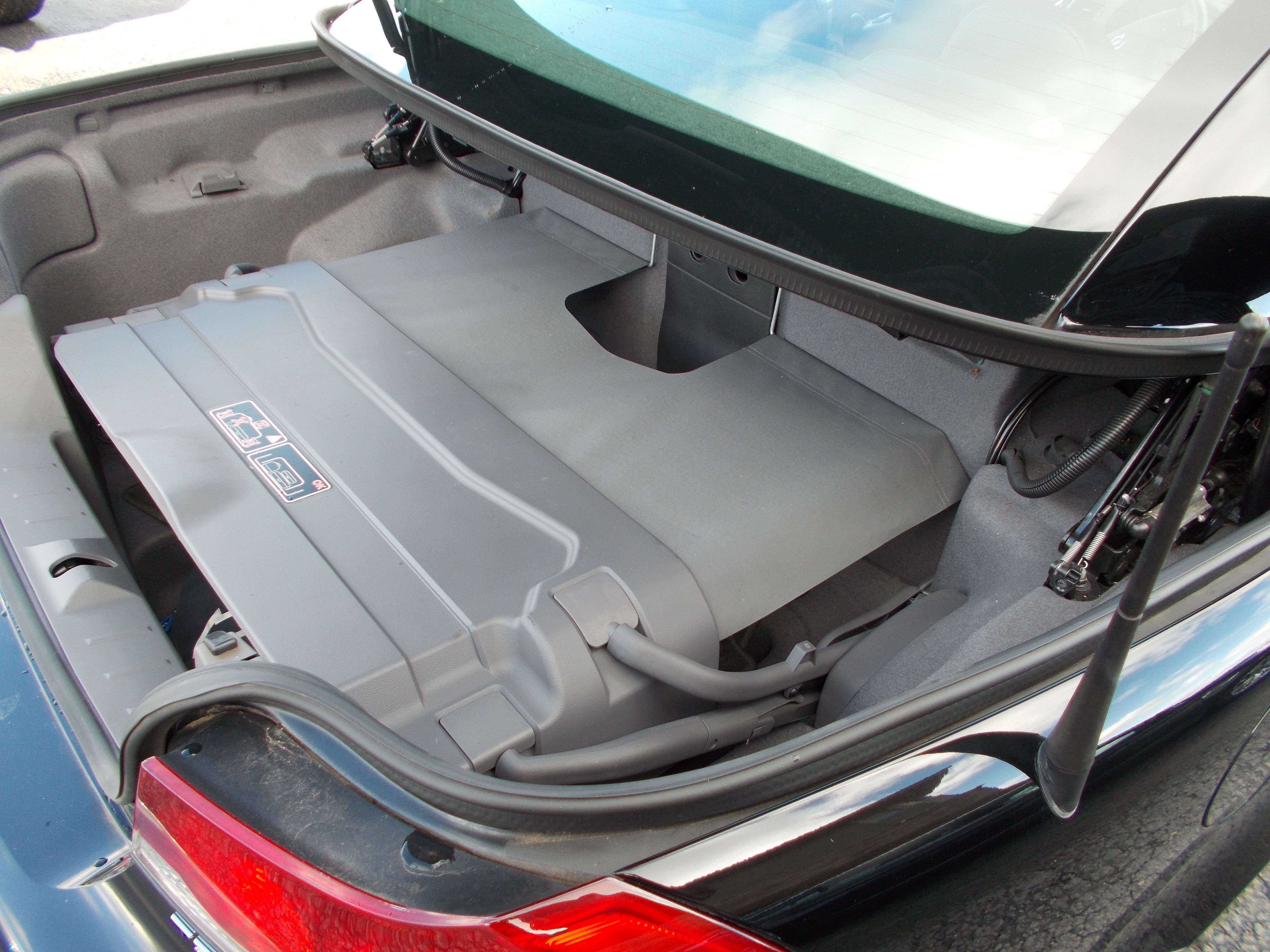 Used 2008 Volvo C70 T5 FWD image 11