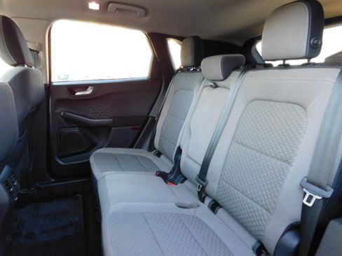 Used 2020 Ford Escape SE image 23