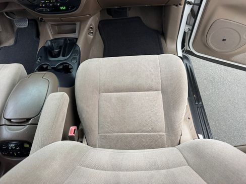 Used 2004 Toyota Sequoia SR5 image 33