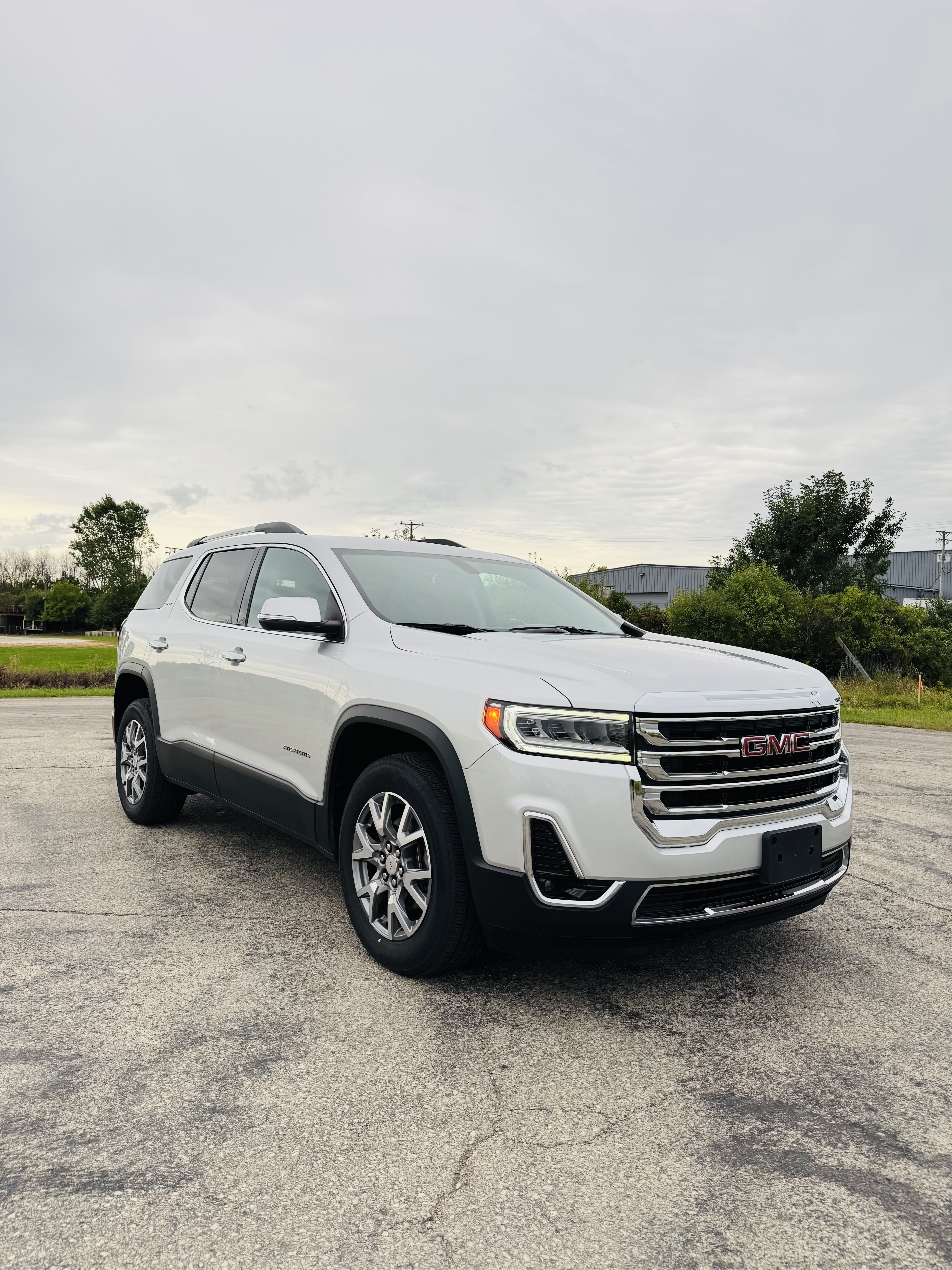Used 2020 GMC Acadia AWD SLT w/ SLT-1 image 2