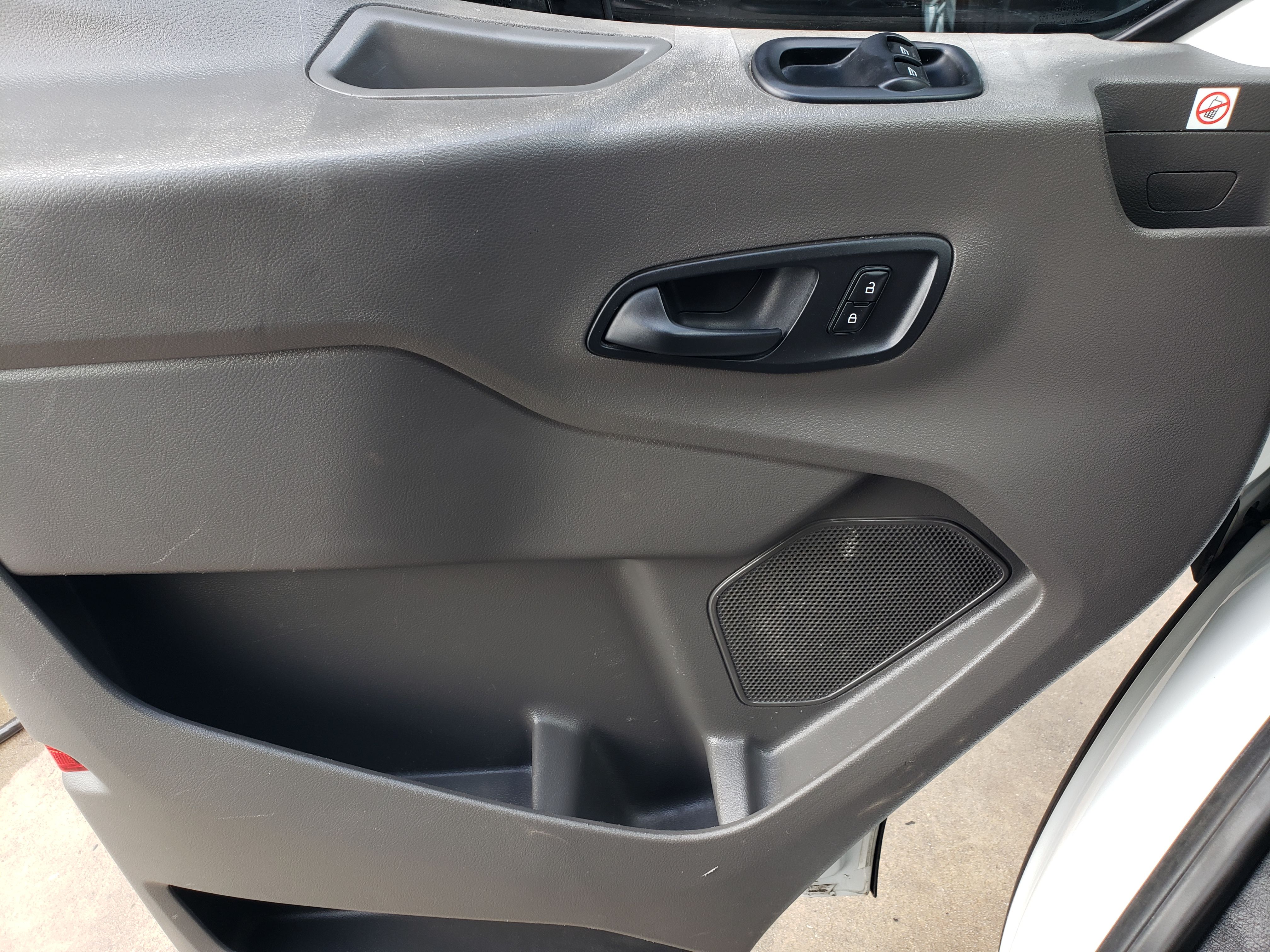 Used 2020 Ford Transit 150 Low Roof RWD image 8