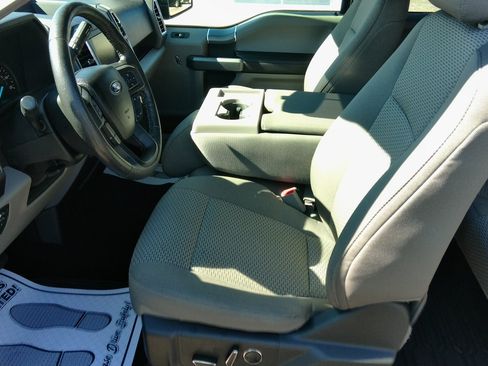 Used 2015 Ford F150 XLT image 45