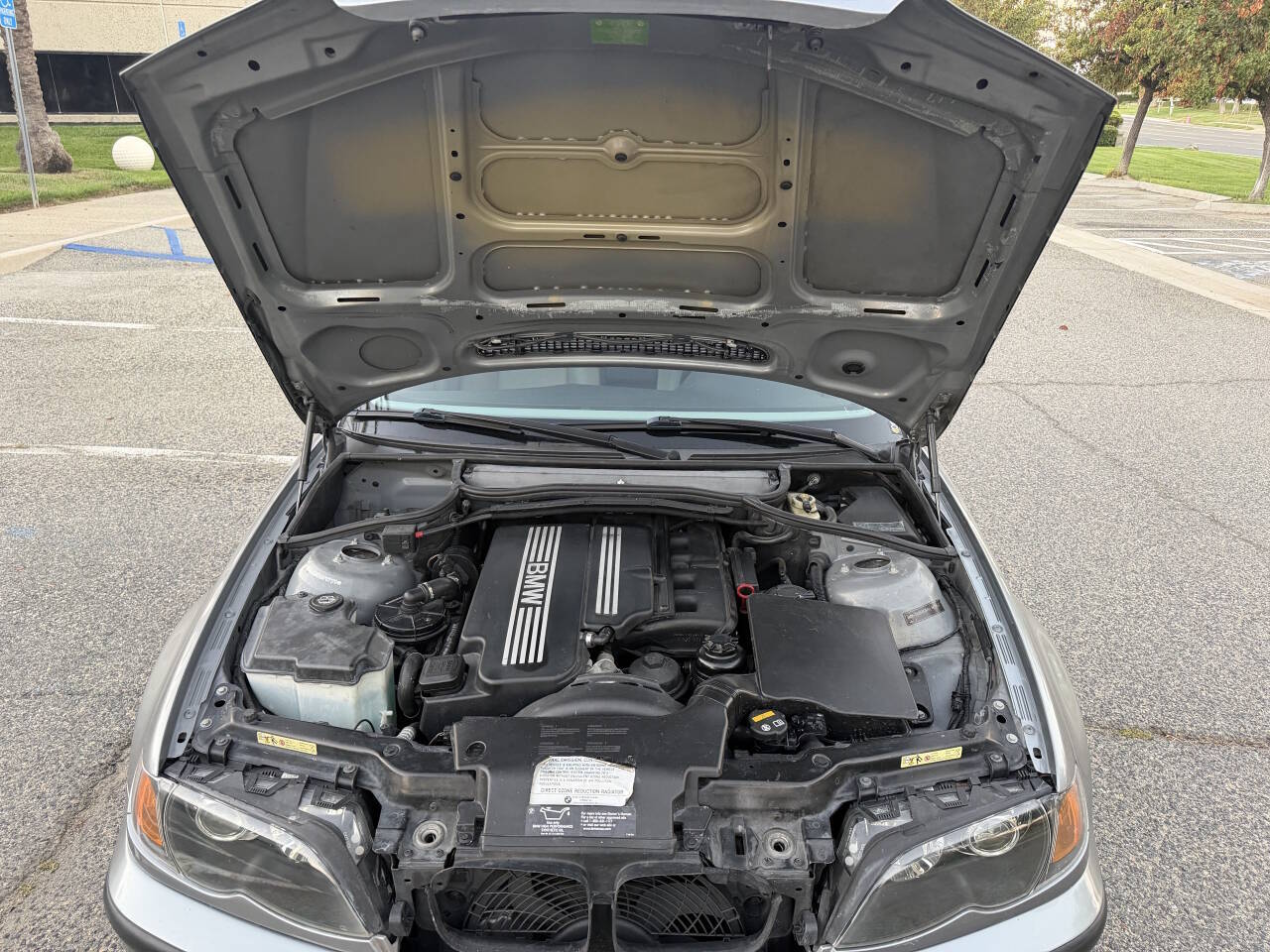 Used 2004 BMW 325i Sedan RWD image 13