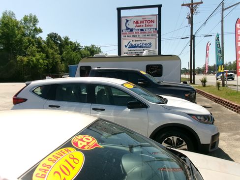 Used 2020 Honda CR-V LX image 17