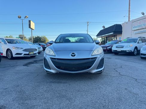 Used 2010 MAZDA MAZDA3 i Touring image 11