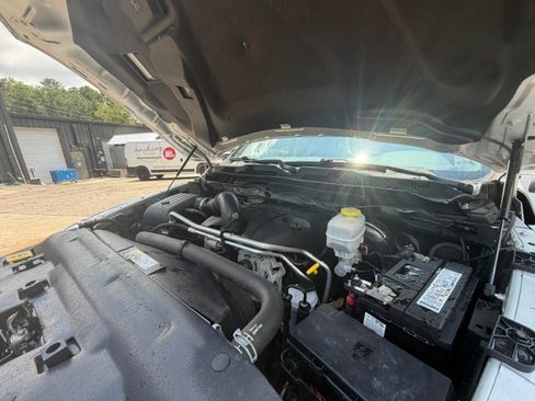 Used 2018 RAM 2500 4x4 Crew Cab ST image 27