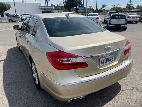 Used 2012 Hyundai Genesis 4.6 image 13